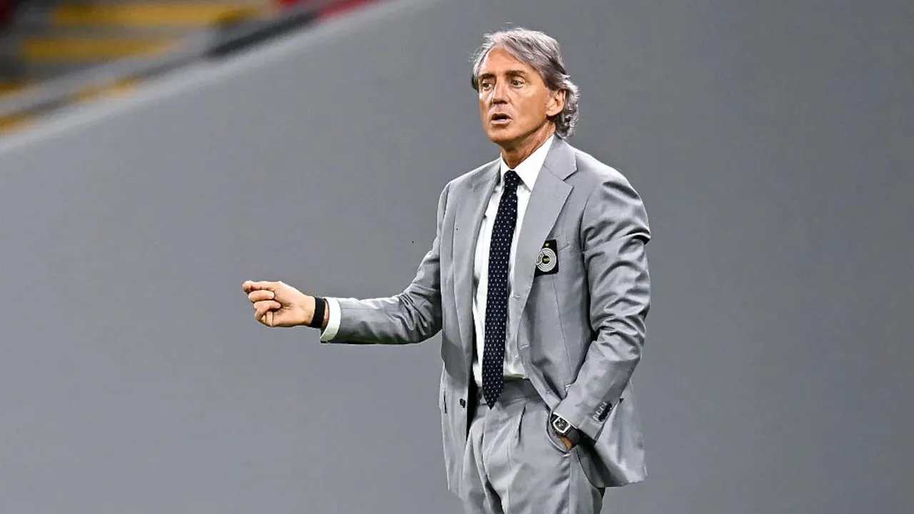 Kritik Roberto Mancini, De Paola: Pertemanan Tentukan Pelatih Italia