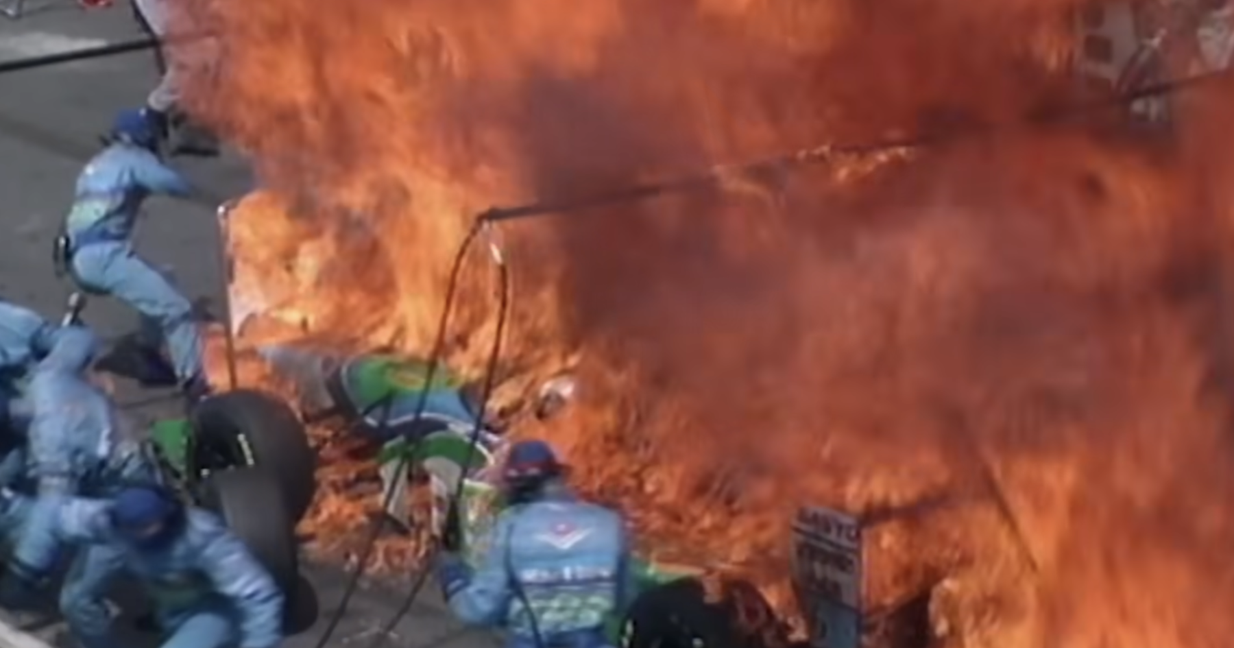 Mobil Jos Verstappen Terbakar di Pit Stop F1 1994