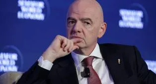 Penasehat Infantino Mundur, FIFA Tegaskan Sepak Bola Tak Dijual