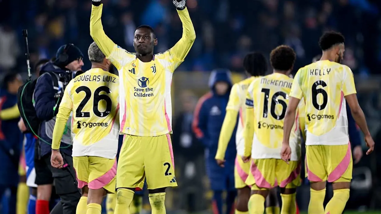 Selesaikan Transfer Randal Kolo Muani, Carnevali Sindir Damien Comolli