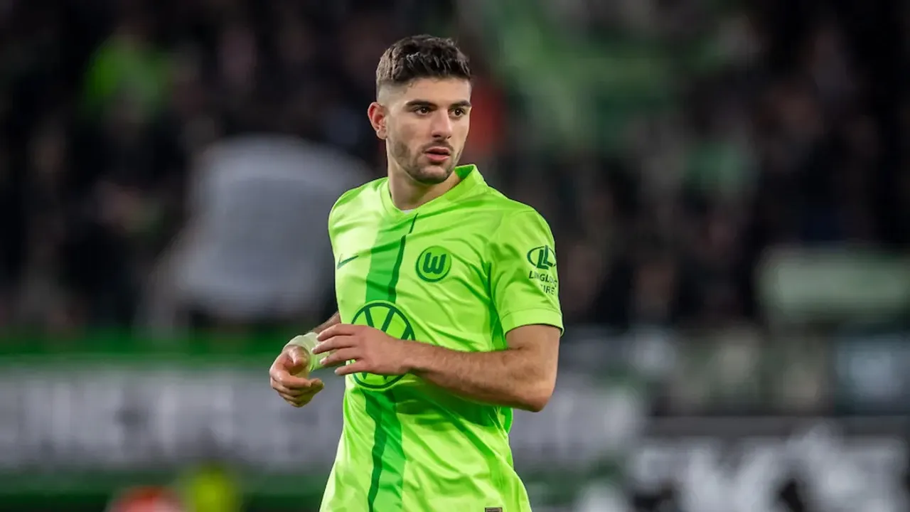 AS Roma Rampungkan Transfer Konstantinos Koulierakis dari Wolfsburg