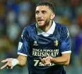 Bersinar di Frosinone, Celtic dan Rangers Berebut Fares Ghedjemis