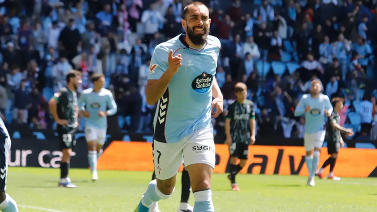 Borja Iglesias Akan Bergabung Latihan dengan Celta Vigo pada 10 Agustus