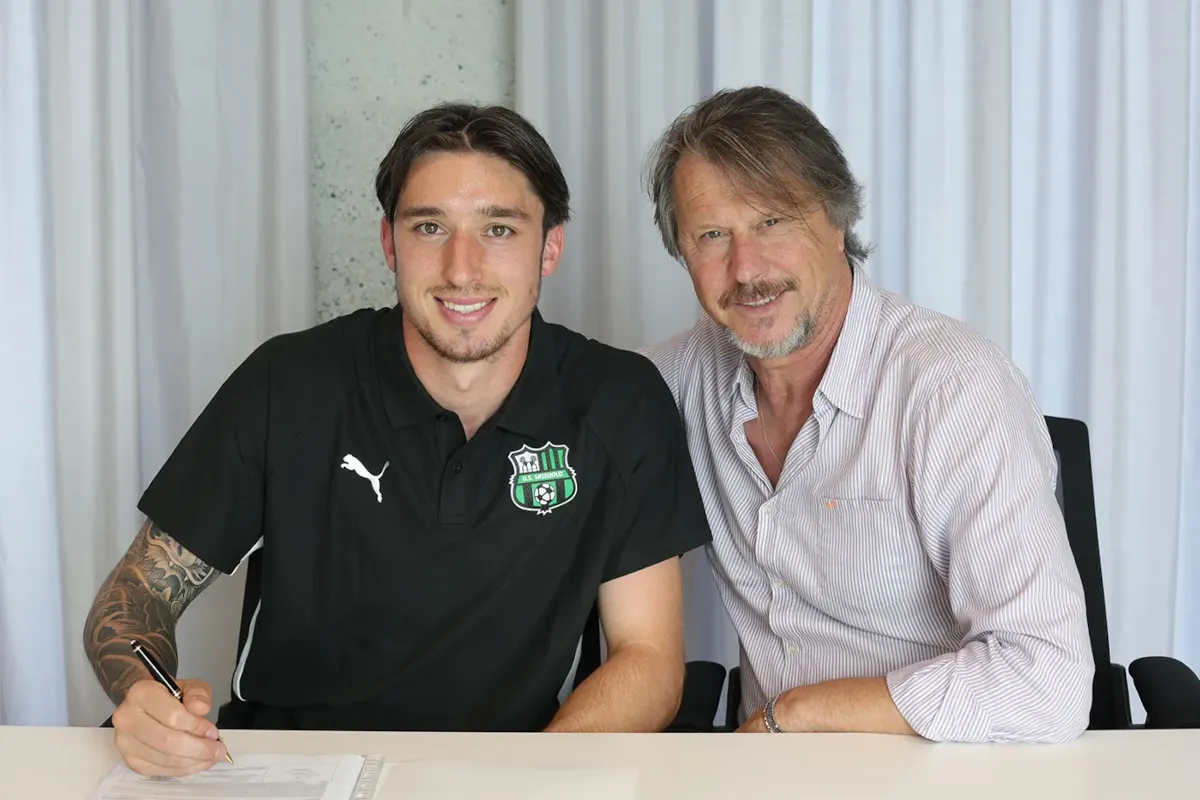 Bowie Resmi Gabung Sassuolo, Mulattieri Hijrah ke Verona - sumber: (footballitalia)
