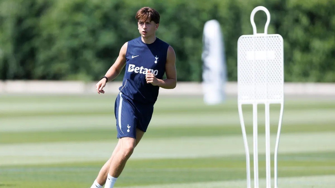 Diminati Banyak Klub, Sikap Tottenham Terkait Transfer Moore Mulai Terkuak