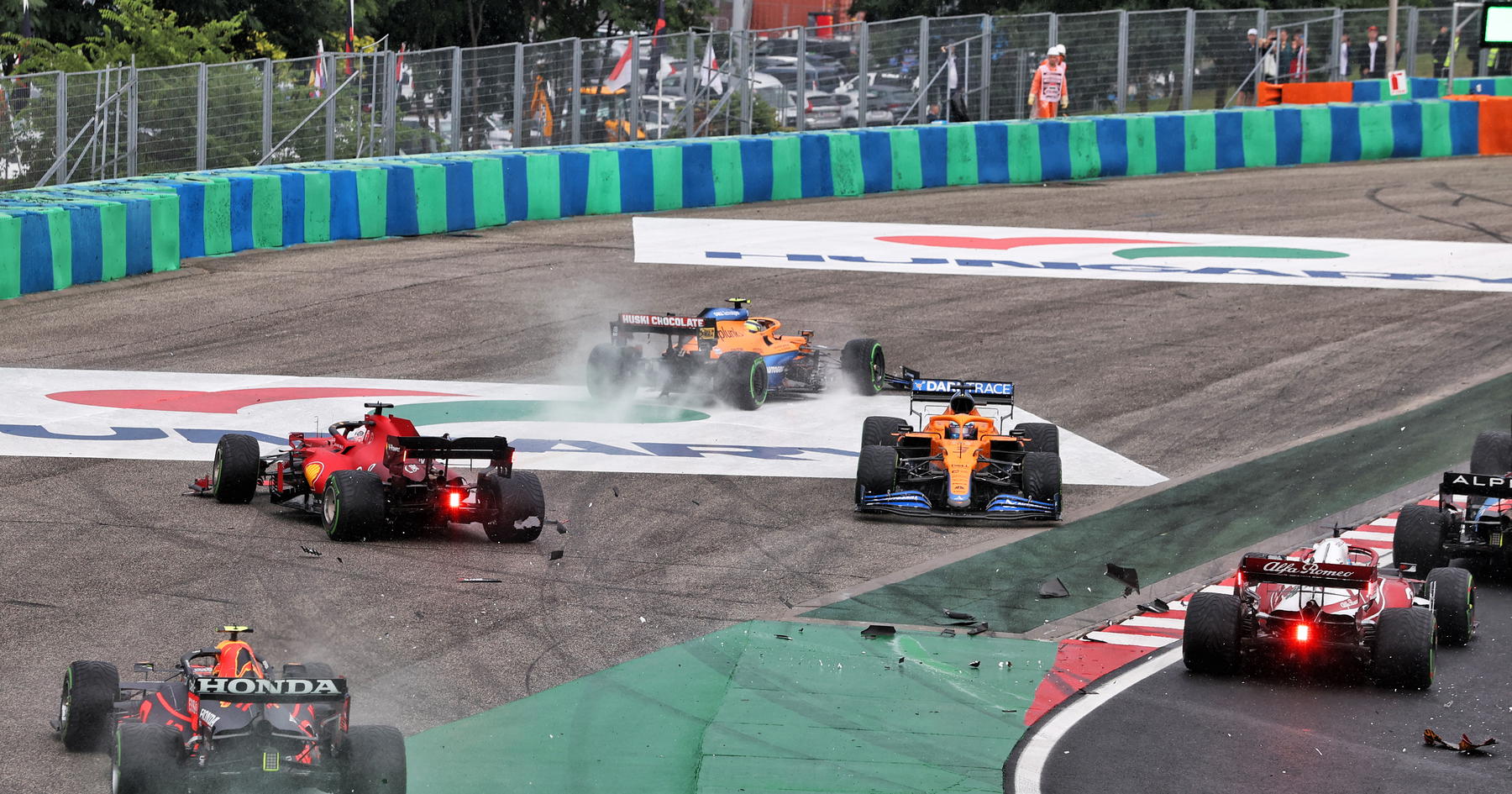 Kekacauan GP Hungaria: Hamilton Start Sendirian, Ocon Juara