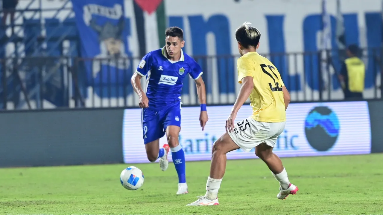 Winger Persib, Luka Menalo