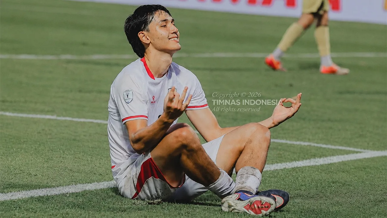 Mitchell Baker selebrasi ala Erling Haaland saat mencetak gol ke gawang Timor Leste.