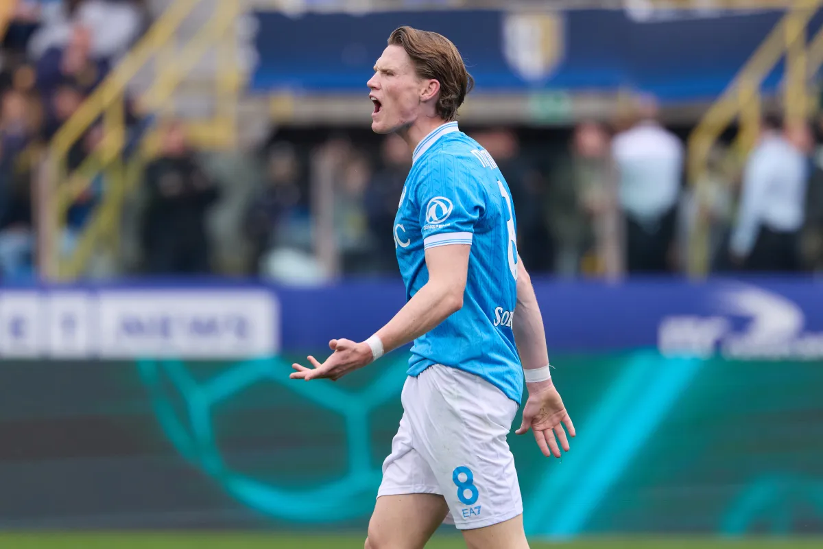 Napoli Segera Perpanjang Kontrak McTominay hingga 2030 - sumber: (footballitalia)