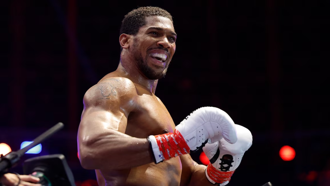 Robert Garcia Tolak Wawancara Dokumenter Anthony Joshua Garapan Netflix