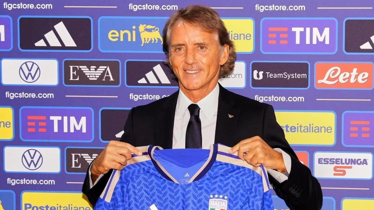 Roberto Mancini: Keputusan Tinggalkan Italia 2023 Adalah Kesalahan Besar