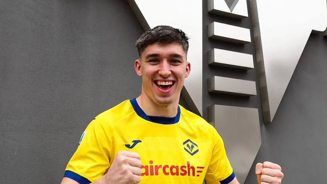 Sassuolo-Verona Rampungkan Pertukaran Kieron Bowie dan Mulattieri