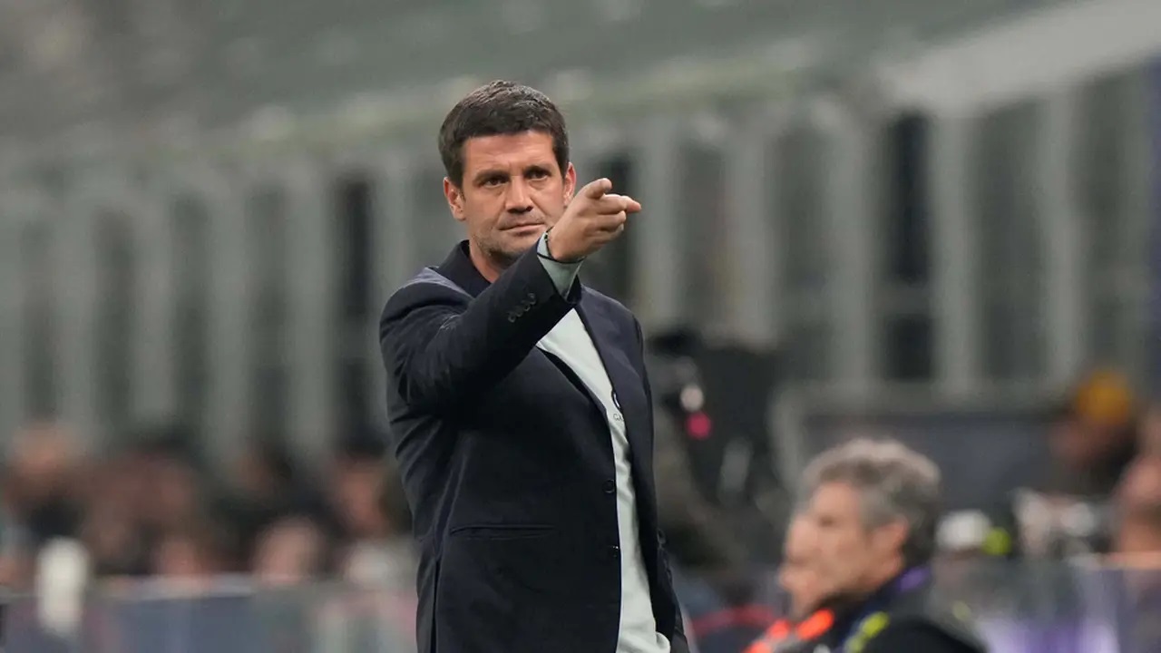Alasan Cristian Chivu Tak Terburu-buru soal Bursa Transfer Inter