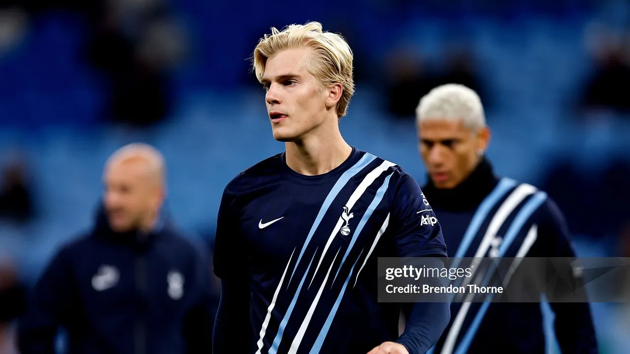 Alasan Newcastle United Belum Kejar Lucas Bergvall Terungkap