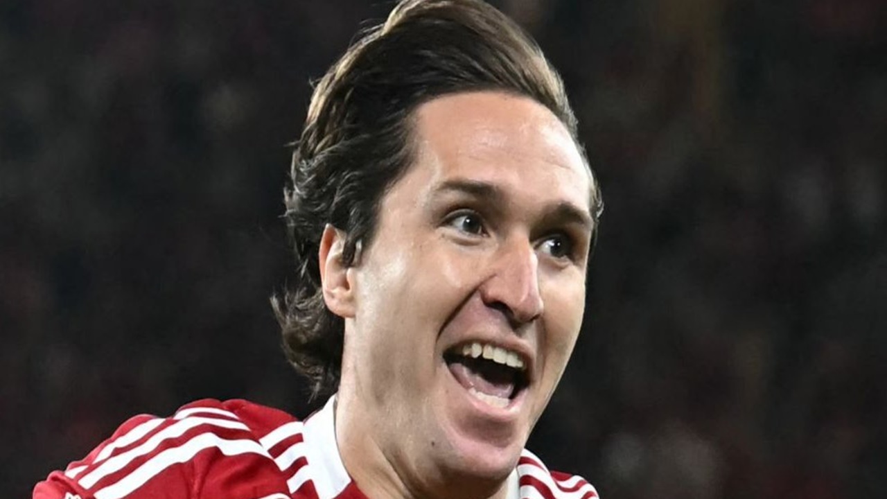 Atletico Madrid Gigit Jari, Bintang Liverpool Pilih Bertahan di Anfield