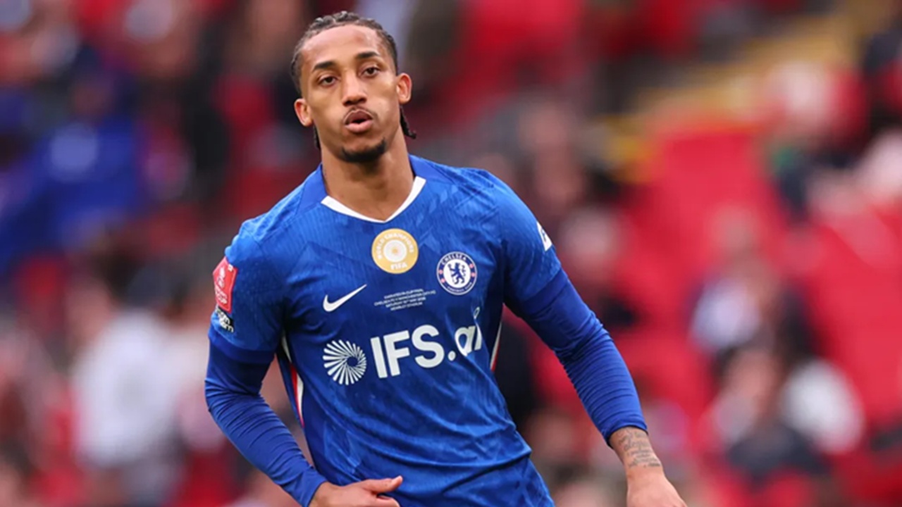 Barcelona Gigit Jari, Joao Pedro Perpanjang Kontrak dengan Chelsea