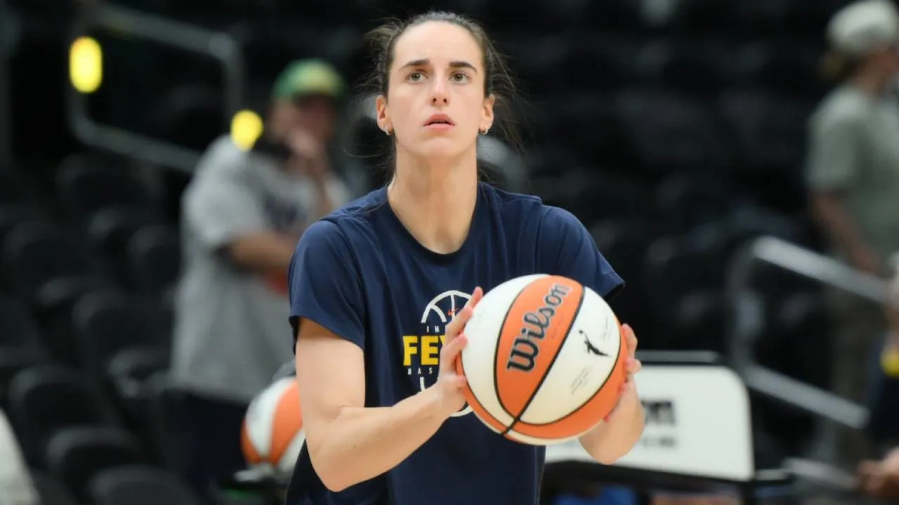 Caitlin Clark biasanya mulai melakukan pemanasan sekitar 90 menit sebelum pertandingan.