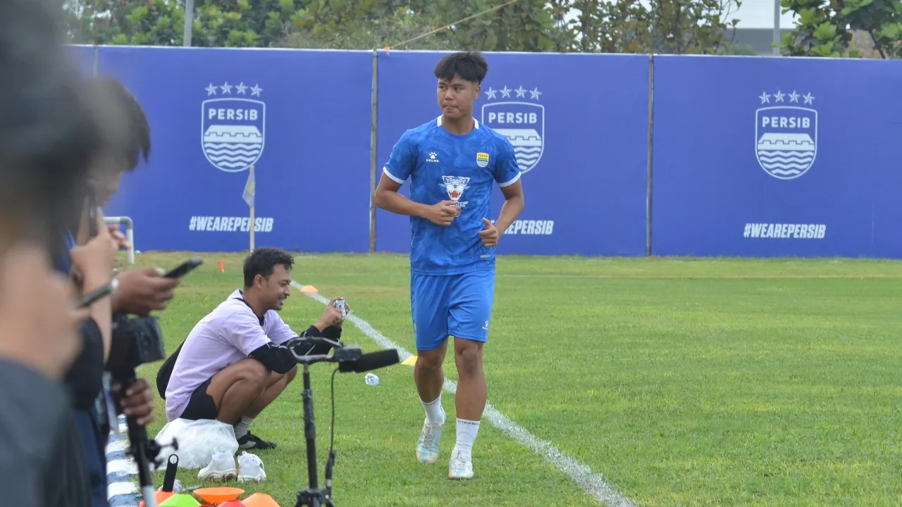 Gelandang muda Persib, Nazriel Alfaro