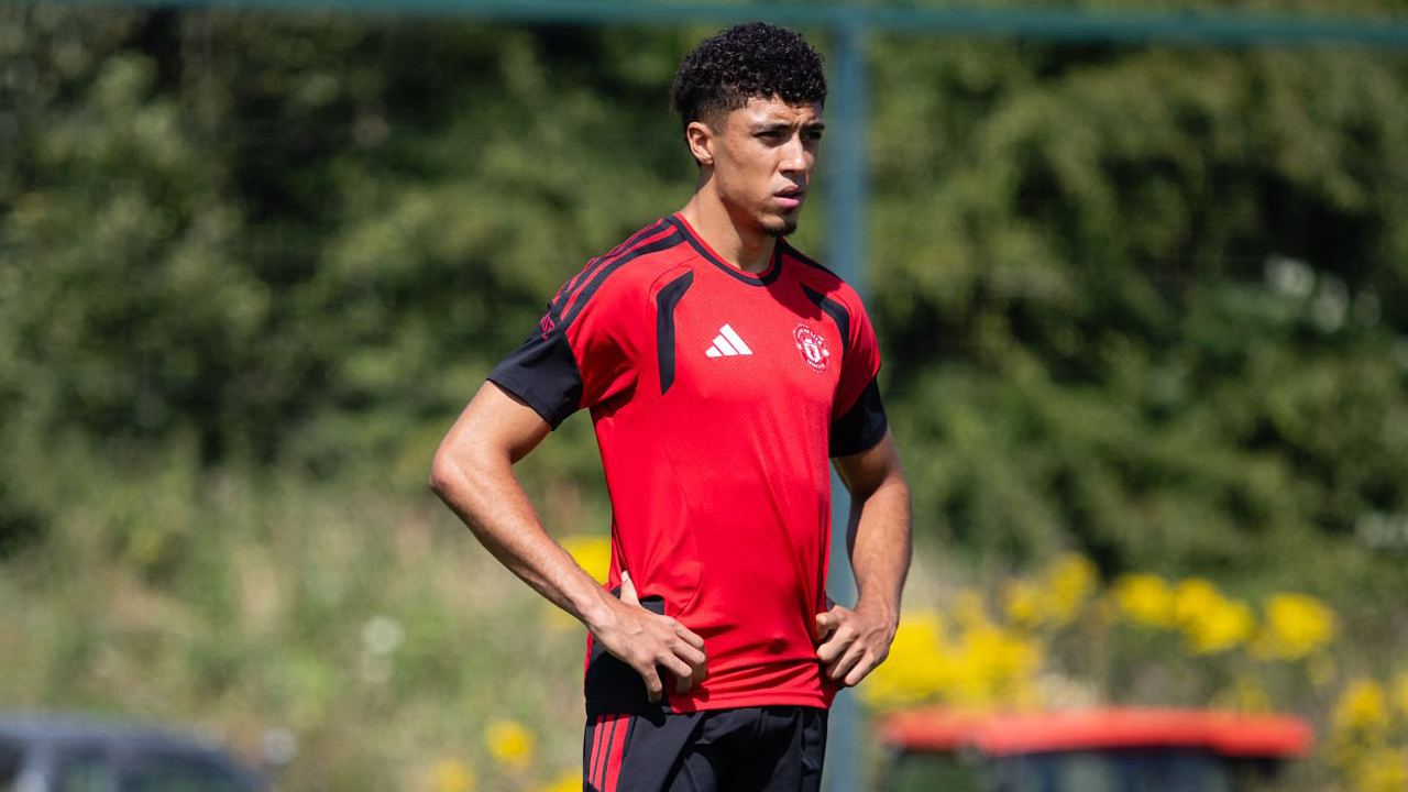 Everton Siapkan Tawaran untuk Ethan Wheatley, MU Siap Lepas?