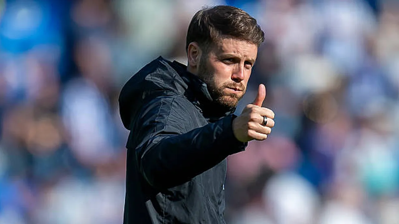Fabian Hurzeler Puas, Bola Mati Jadi Senjata Brighton Taklukkan Strasbourg