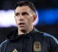 Juventus Berhenti Buru Emiliano Martinez, Vicario dan Suzuki Jadi Fokus