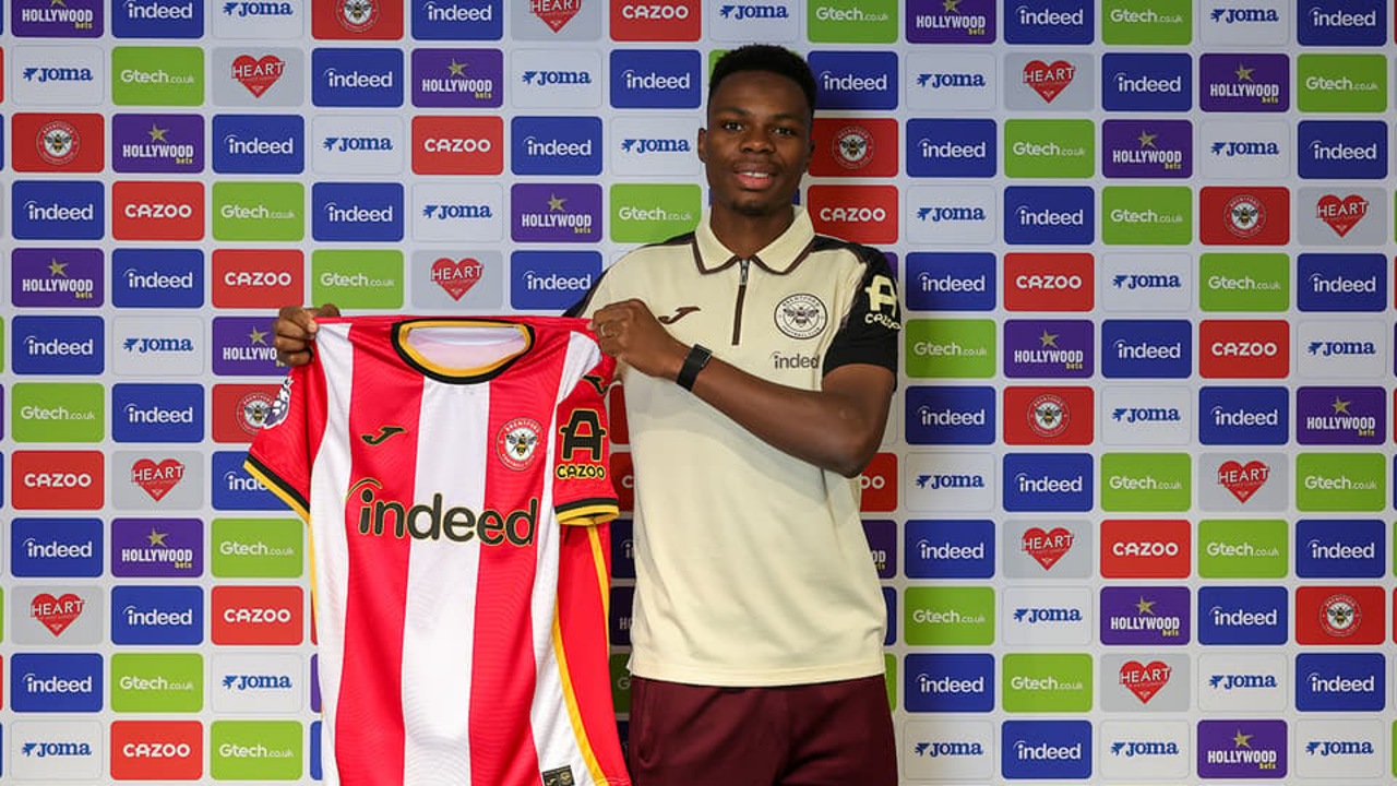Mamadou Sangare Resmi Gabung Brentford dengan Rekor Transfer