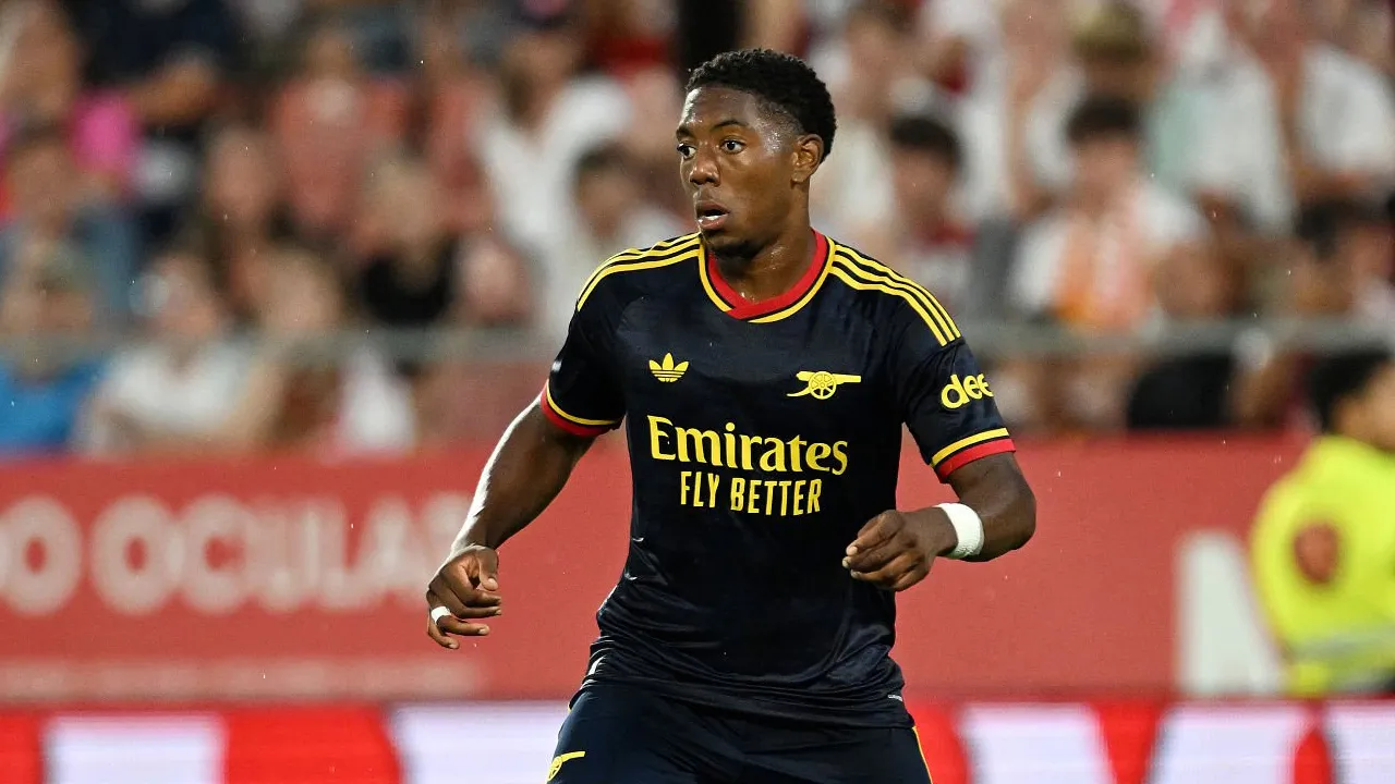 Manchester United Jajaki Peluang Rekrut Myles Lewis-Skelly dari Arsenal