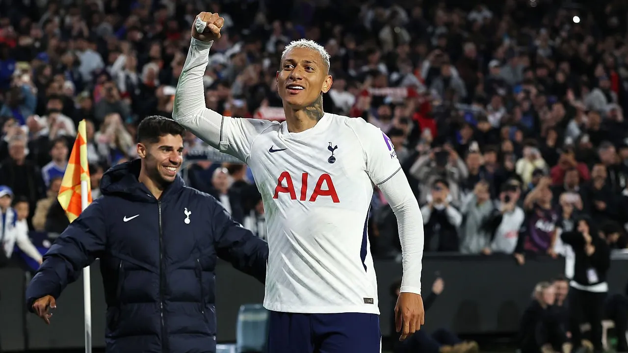Roberto De Zerbi Beri Sinyal Richarlison Berpotensi Tinggalkan Tottenham