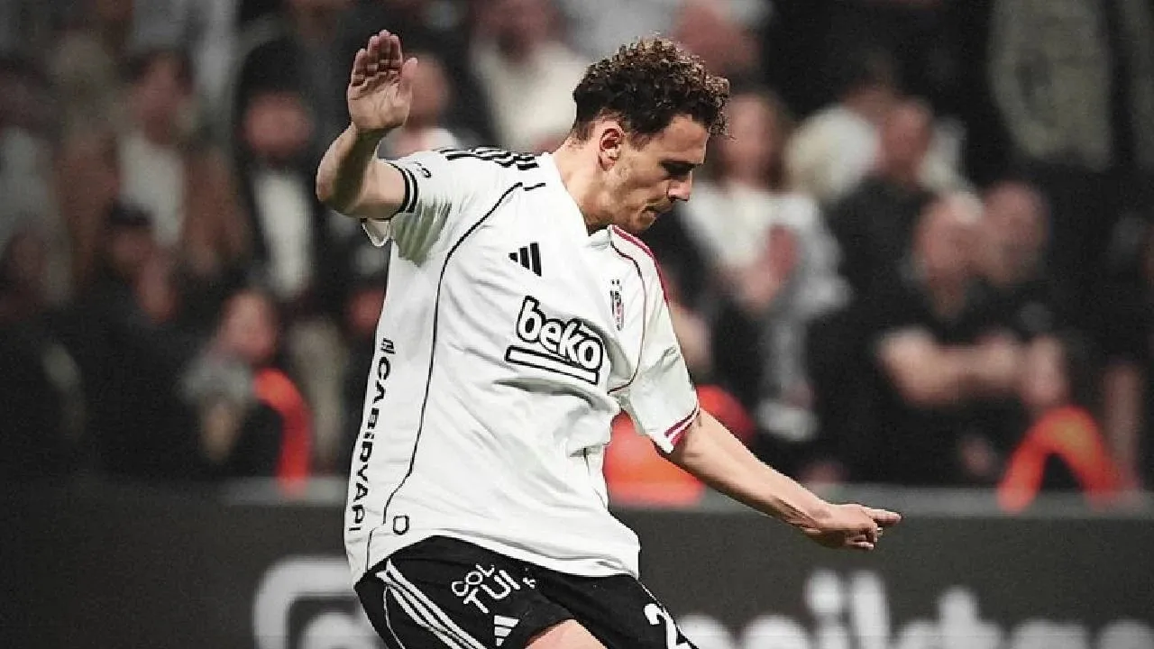 Romano: Kristjan Asllani Dibidik Atalanta, Namun Belum Ada Negosiasi