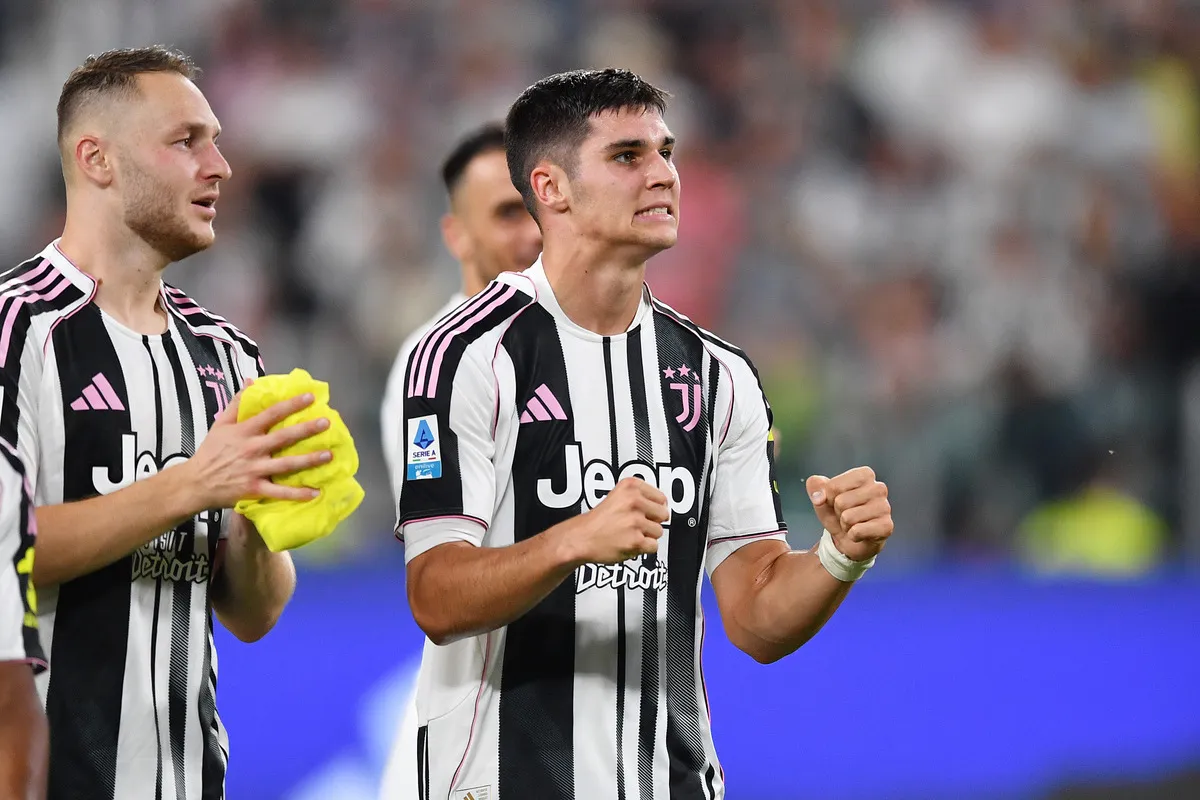 Sassuolo dan Juventus Matangkan Transfer Adzic - sumber: (footballitalia)