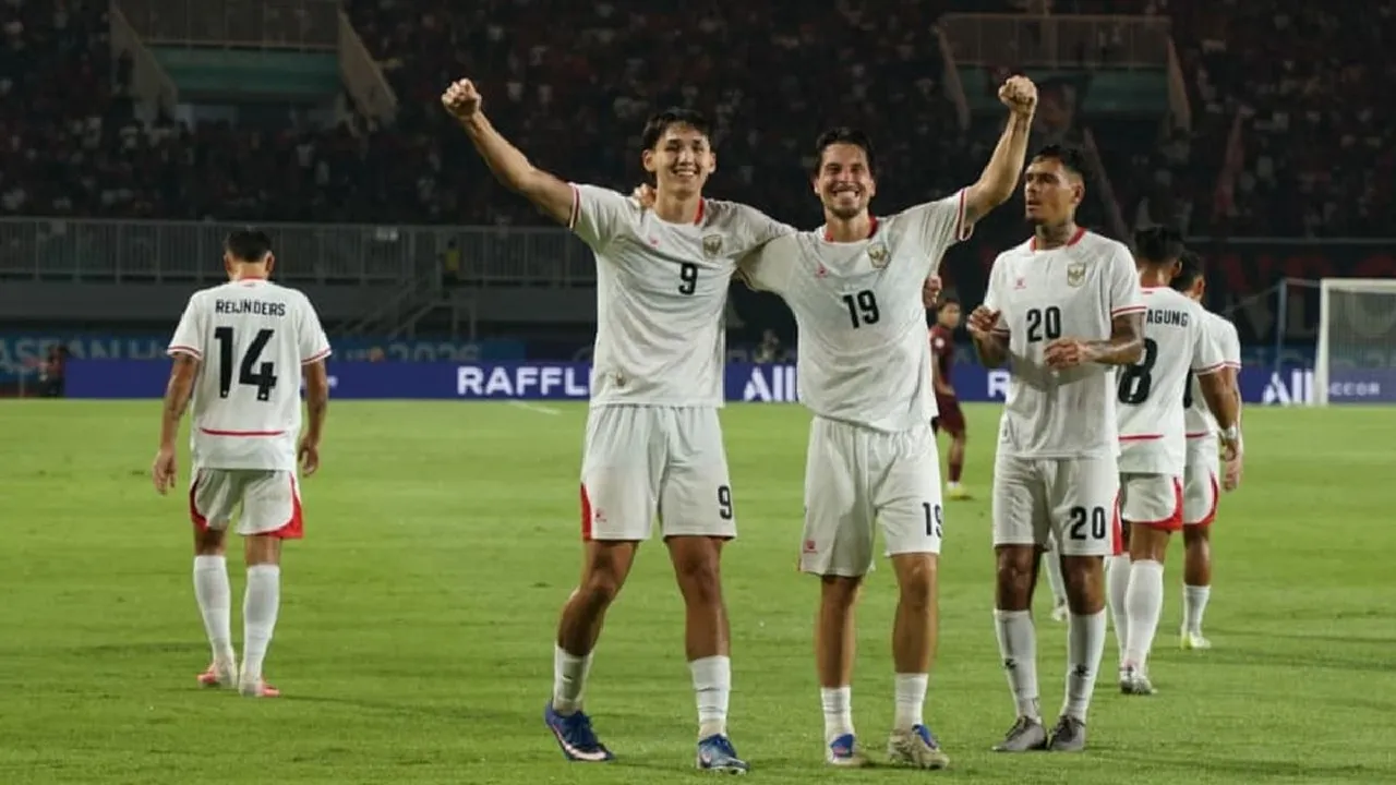 Thom Haye dan Mitchell Baker jadi duet maut bagi Timnas Indonesia