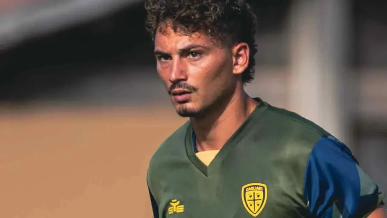 Agen Sebastiano Esposito: Pernyataan Resmi Cagliari Penuh Dengan Kebohongan