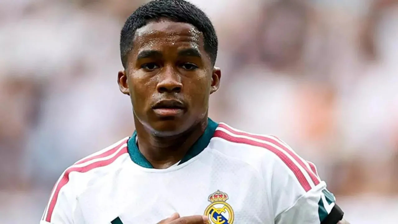 AS Roma Mencoba Menyelesaikan Transfer Endrick