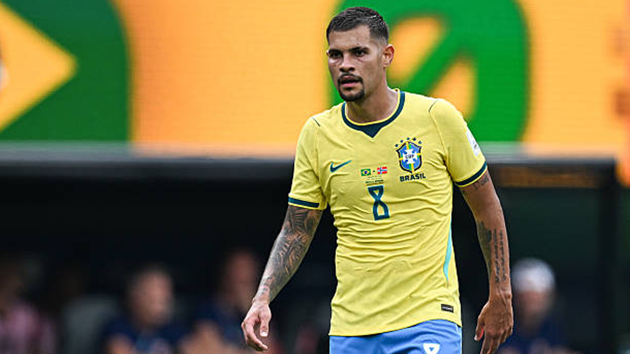 Bruno Guimaraes Belum Gabung Pramusim Newcastle United, Ada Apa?