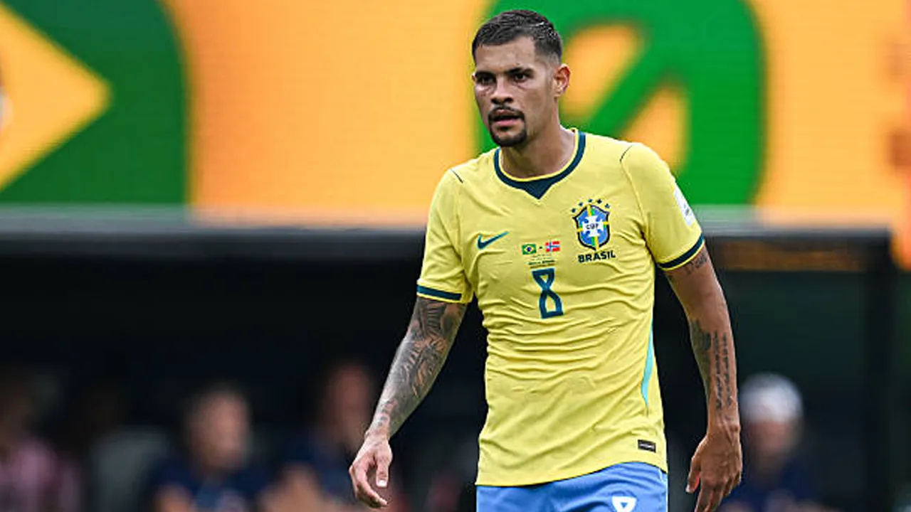Bruno Guimaraes Belum Gabung Pramusim Newcastle United, Ada Apa?