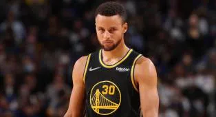 Celtics Lirik Warriors untuk Potensi Transfer Stephen Curry