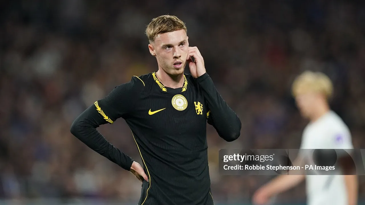 Cole Palmer diyakini akan bergabung dengan Manchester United meski bukan dalam waktu dekat