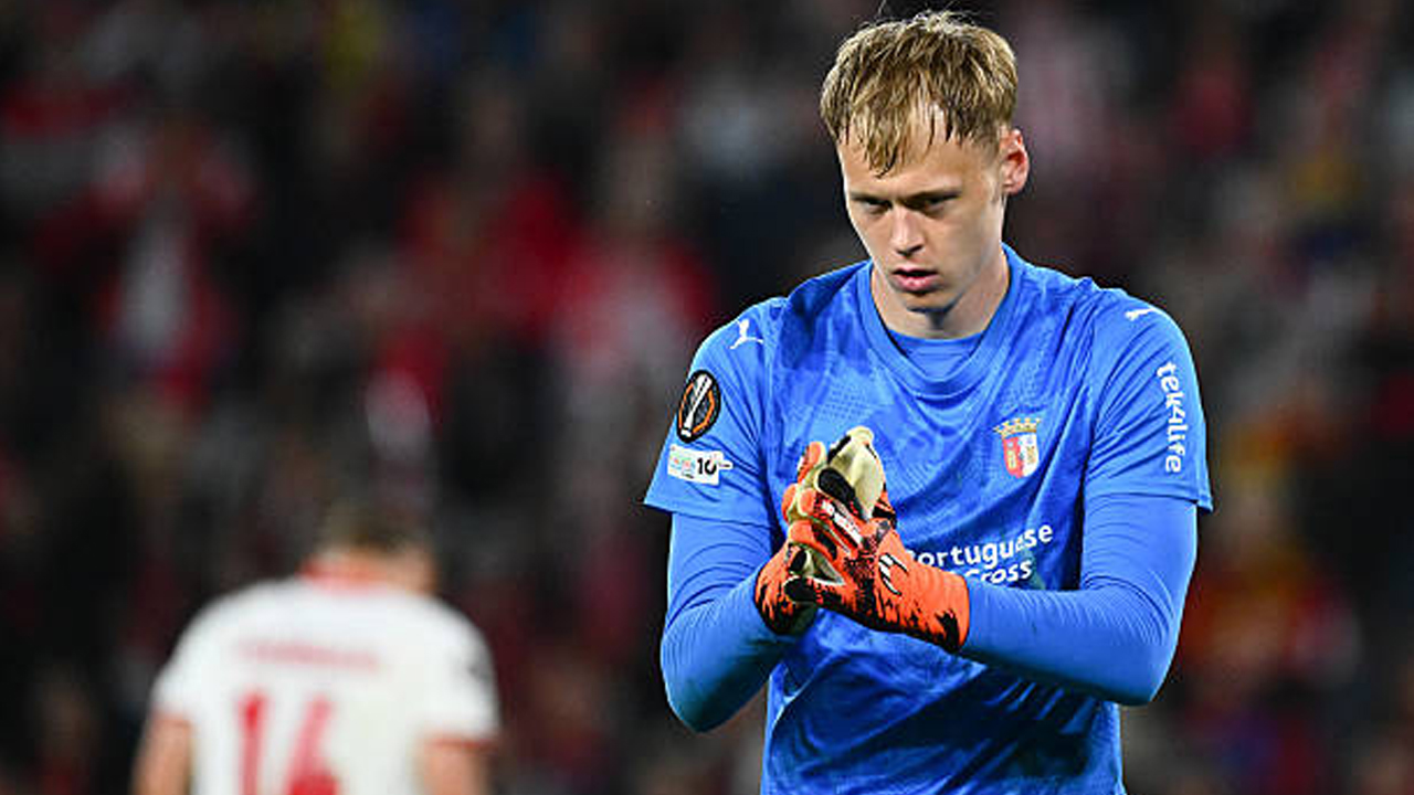 Dikontrak Lima Tahun, Lukas Hornicek Resmi Gabung Newcastle United