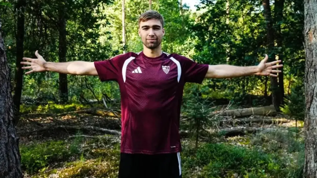 Fran Gonzalez Senang Akan Bergabung dengan Sevilla