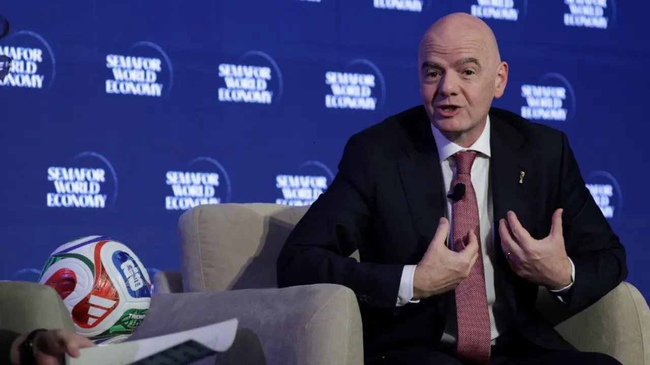 Gianni Infantino Batalkan Privatisasi FIFA, UEFA: Sepakbola Tidak Dijual