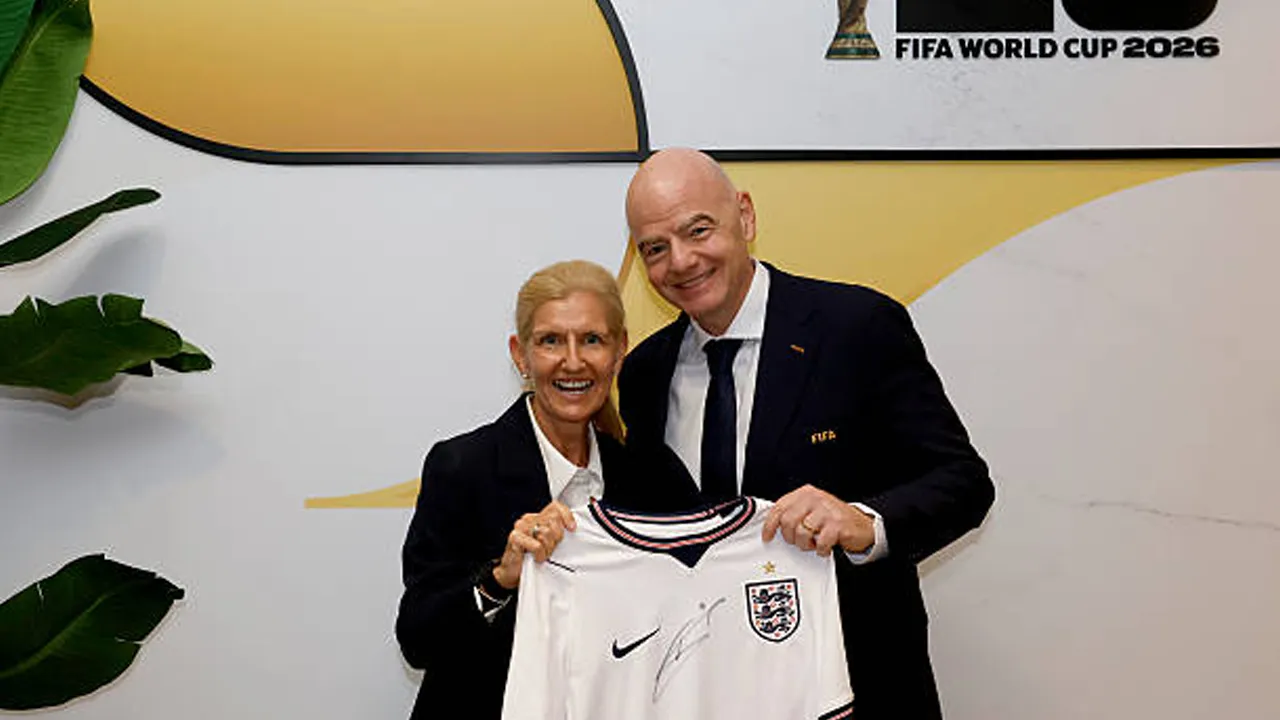 Ikut Wales dan Finlandia, FA Inggris Tarik Dukungan untuk Gianni Infantino