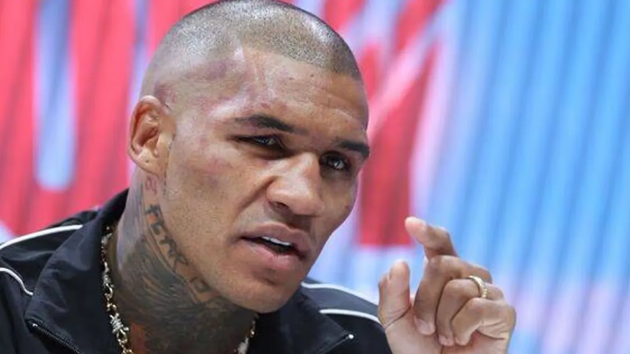 Josh Taylor Sebut Conor Benn Belum Layak Hadapi Garcia