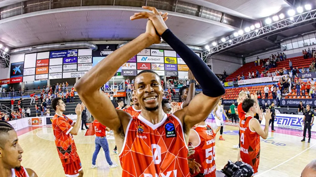 Kaodirichi Akobundu-Ehiogu Perkuat Pertahanan Zalgiris Kaunas