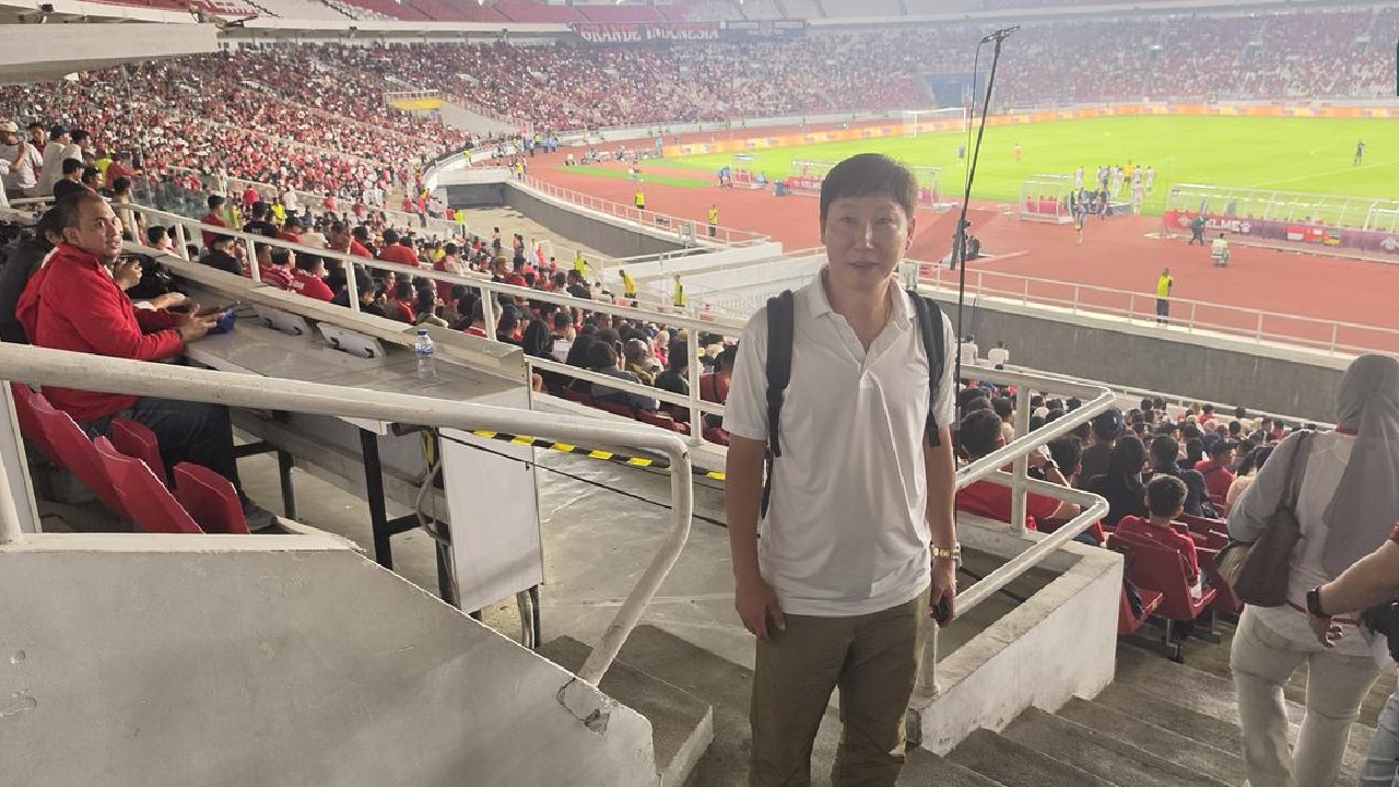 Kim Sang-sik Pantau Timnas Indonesia di SUGBK, Ternyata Pemainnya Beda