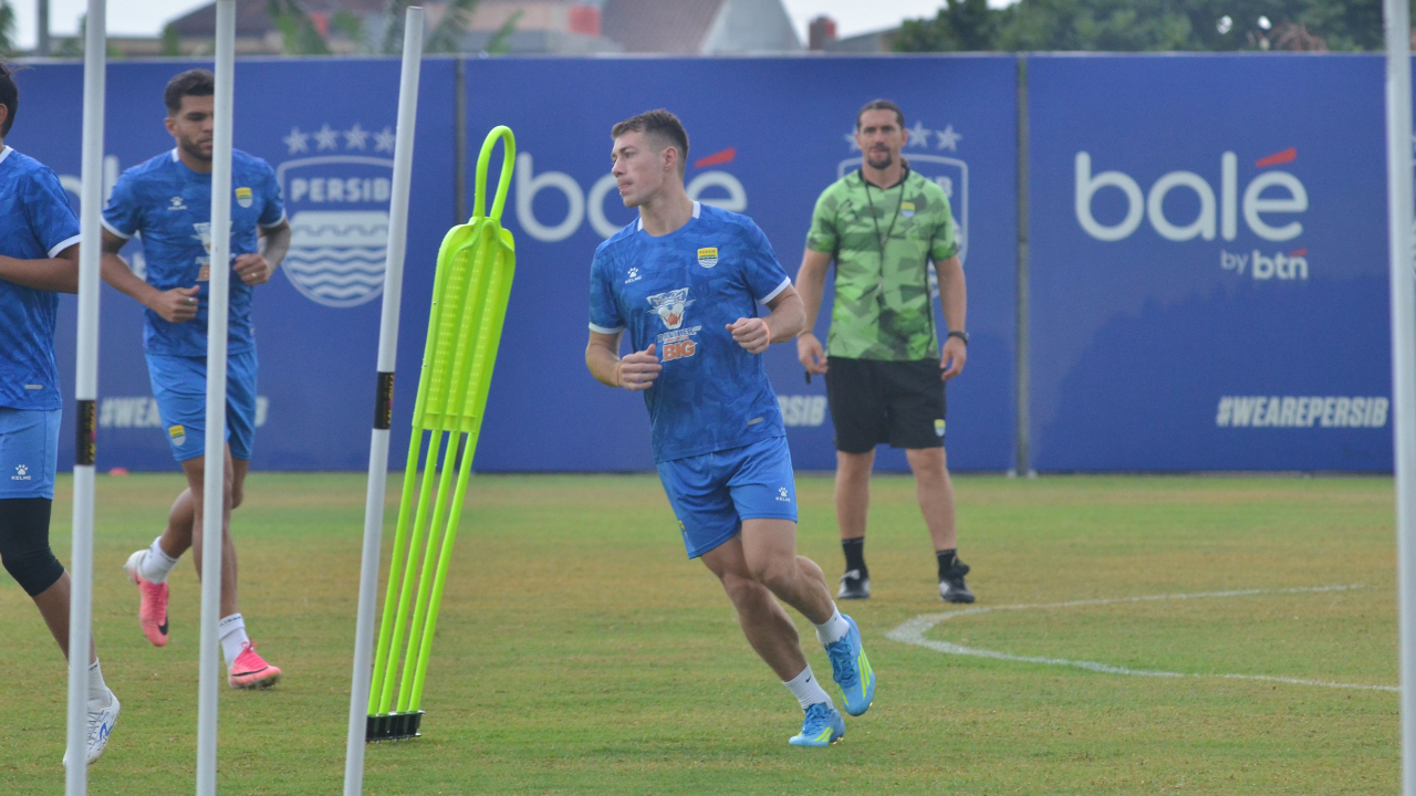 Peralta Dipastikan Masih Absen Karena Baru Latihan Dua Kali