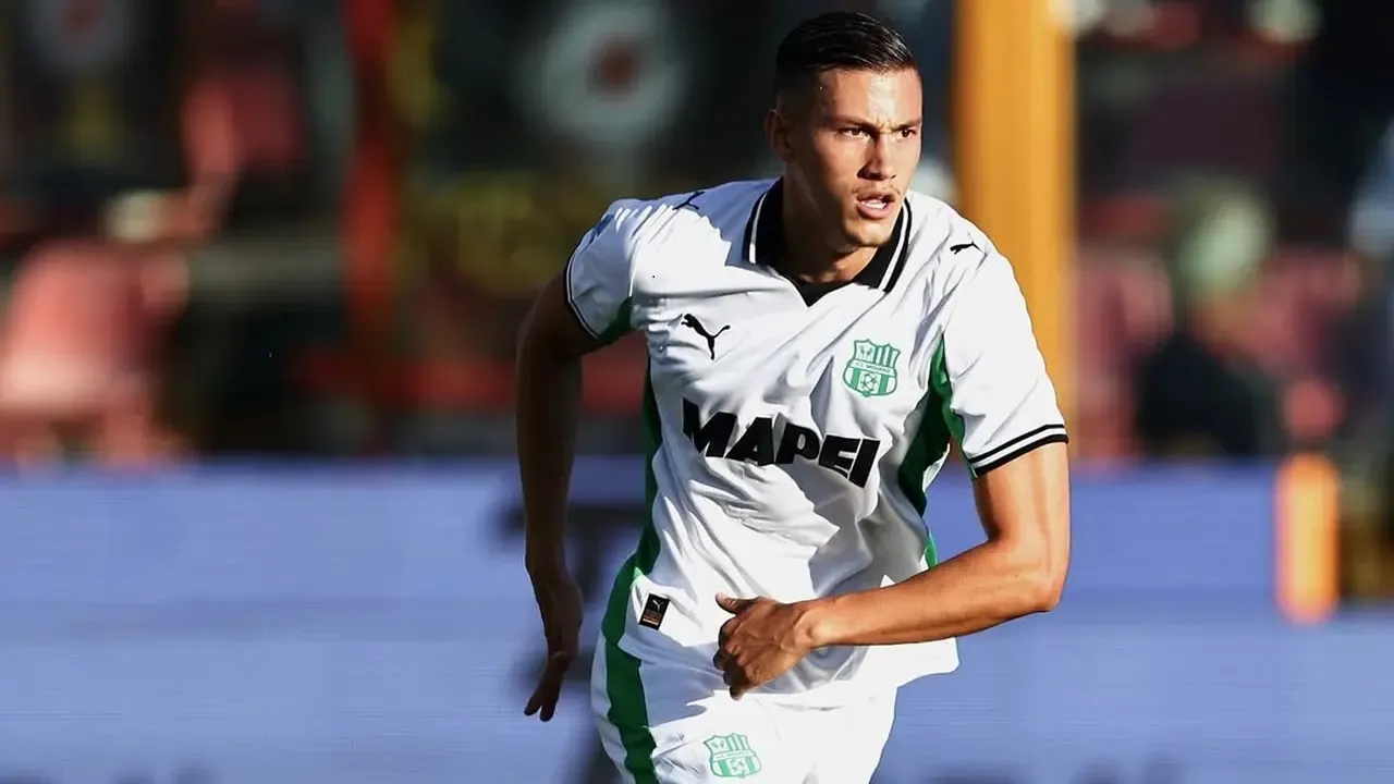 PSG Disebut Incar Kapten Timnas Indonesia, Jay Idzes dari Sassuolo