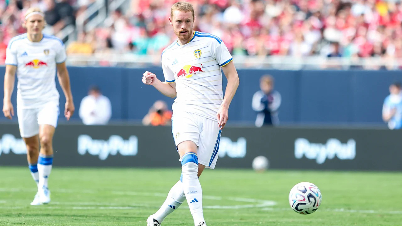 Sean Longstaff Bahagia Bantu Leeds Kalahkan Liverpool di Laga Uji Coba