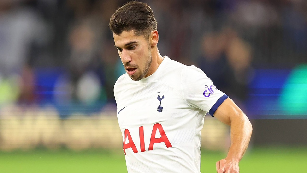 Tottenham Buka Peluang Jual Solomon ke Klub Championship
