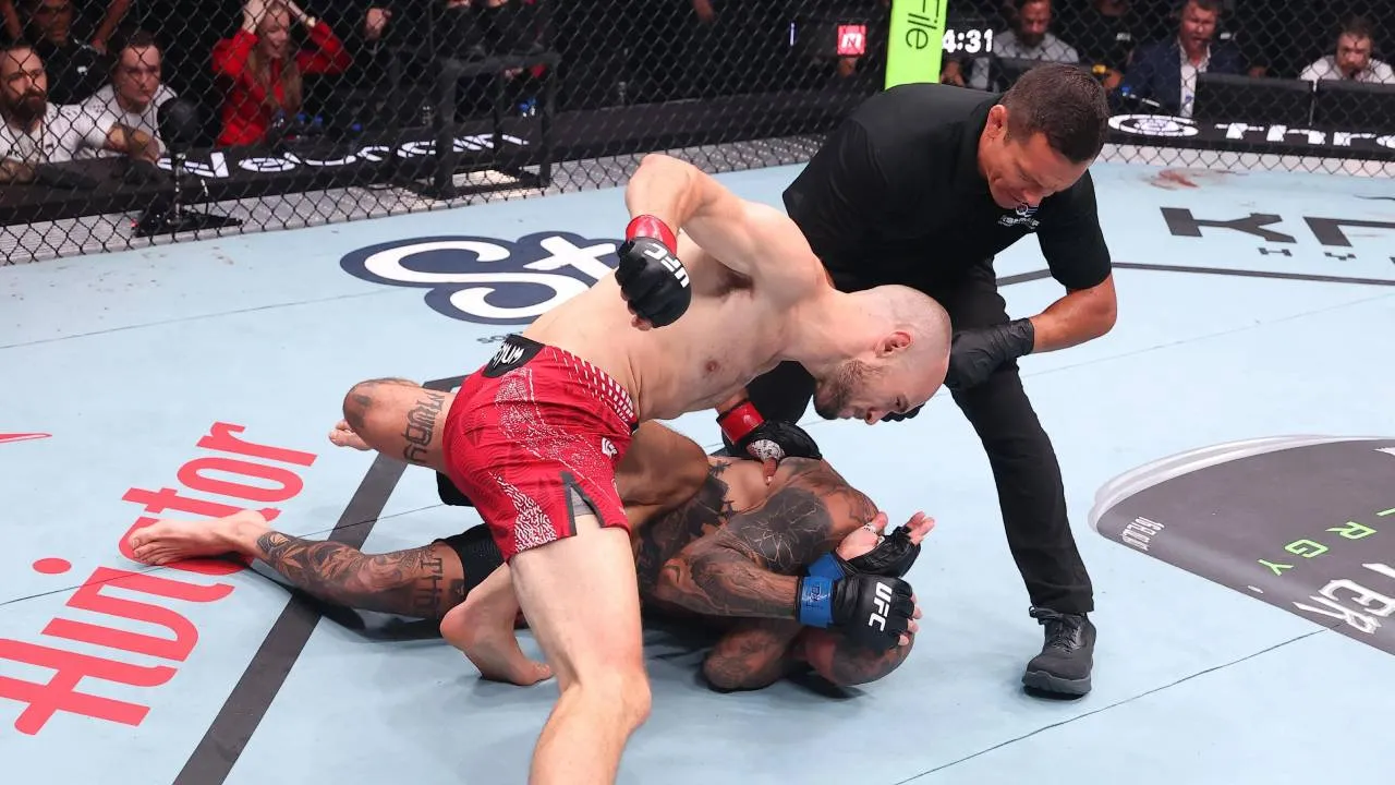 Uros Medic Sukses TKO Daniel Rodriguez dalam 30 Detik di UFC Serbia