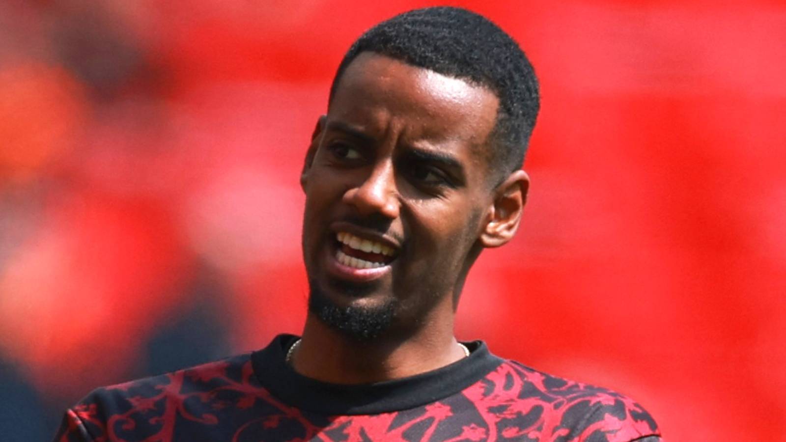 Alexander Isak Cedera Saat Pramusim Liverpool vs Leeds Gemparkan Dunia Maya